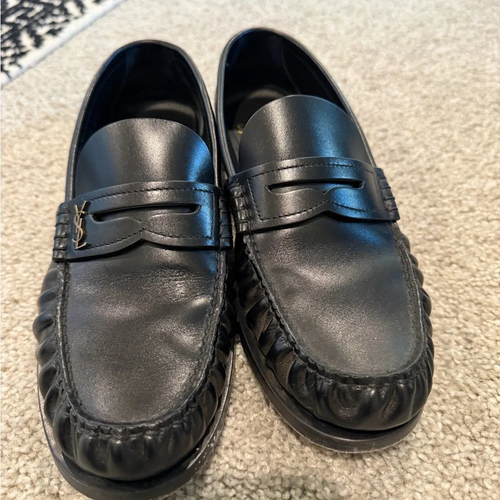 Saint Laurent Black Leather Loafers - Picture 5 of 16